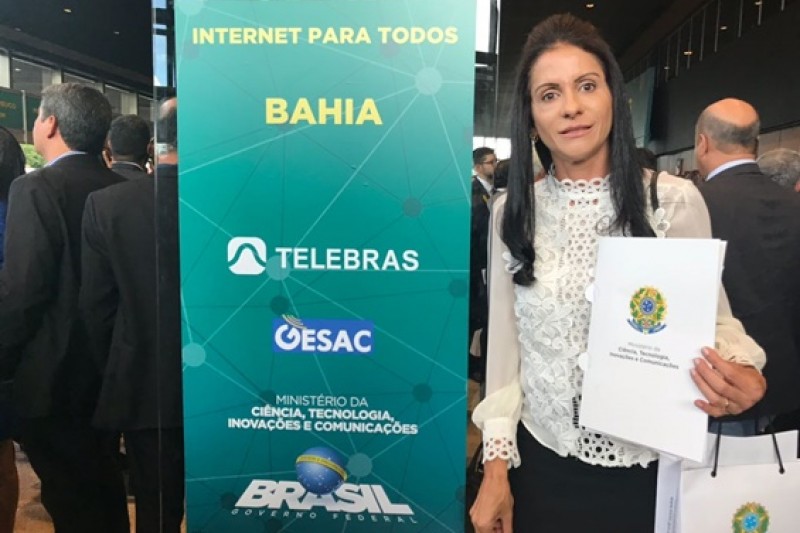 Foto: Prefeita de Guaratinga, Christine Pinto, participou do evento em Brasília. (Foto:Divulgação/ASCOM)