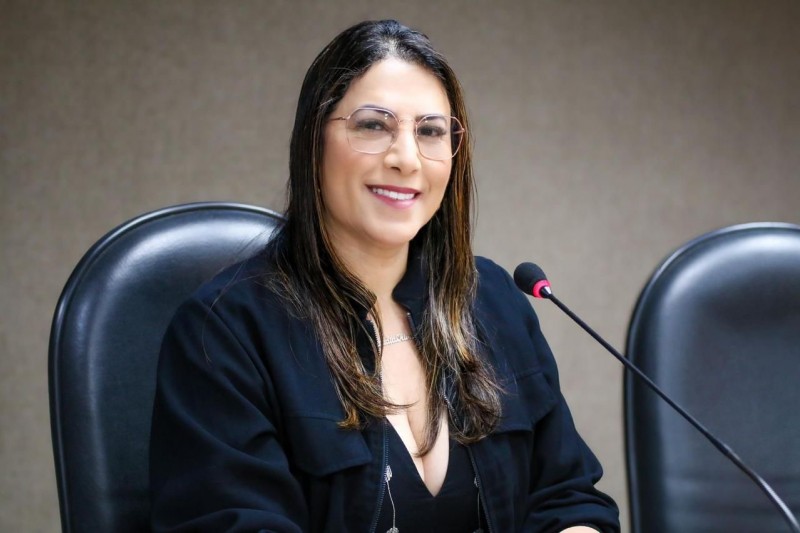 Foto: Divulgação - Cláudia Oliveira celebra novos voos entre Salvador e Porto Seguro