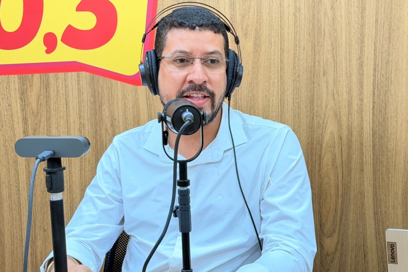 Foto: Divulgação - Prefeito Flauzino faz balanço de 1 ano e 8 meses de gestão e destaca avanços em Itabela durante entrevista em rádio