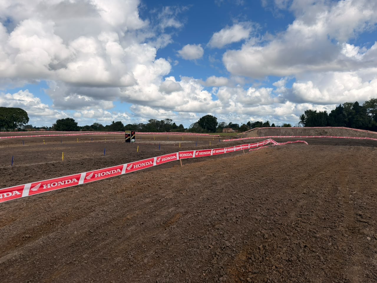 Itabela recebe neste fim de semana a 4ª etapa da Copa Brasil de Supercross com R$ 35 mil em premiação Itabela recebe neste fim de semana a 4ª etapa da Copa Brasil de Supercross com R$ 35 mil em premiação