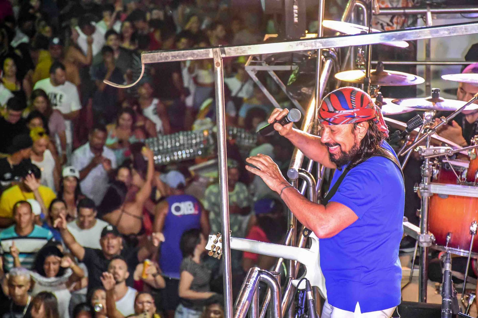 Bell Marques levou ao delírio a multidão na passarela. (Foto: divulgação)