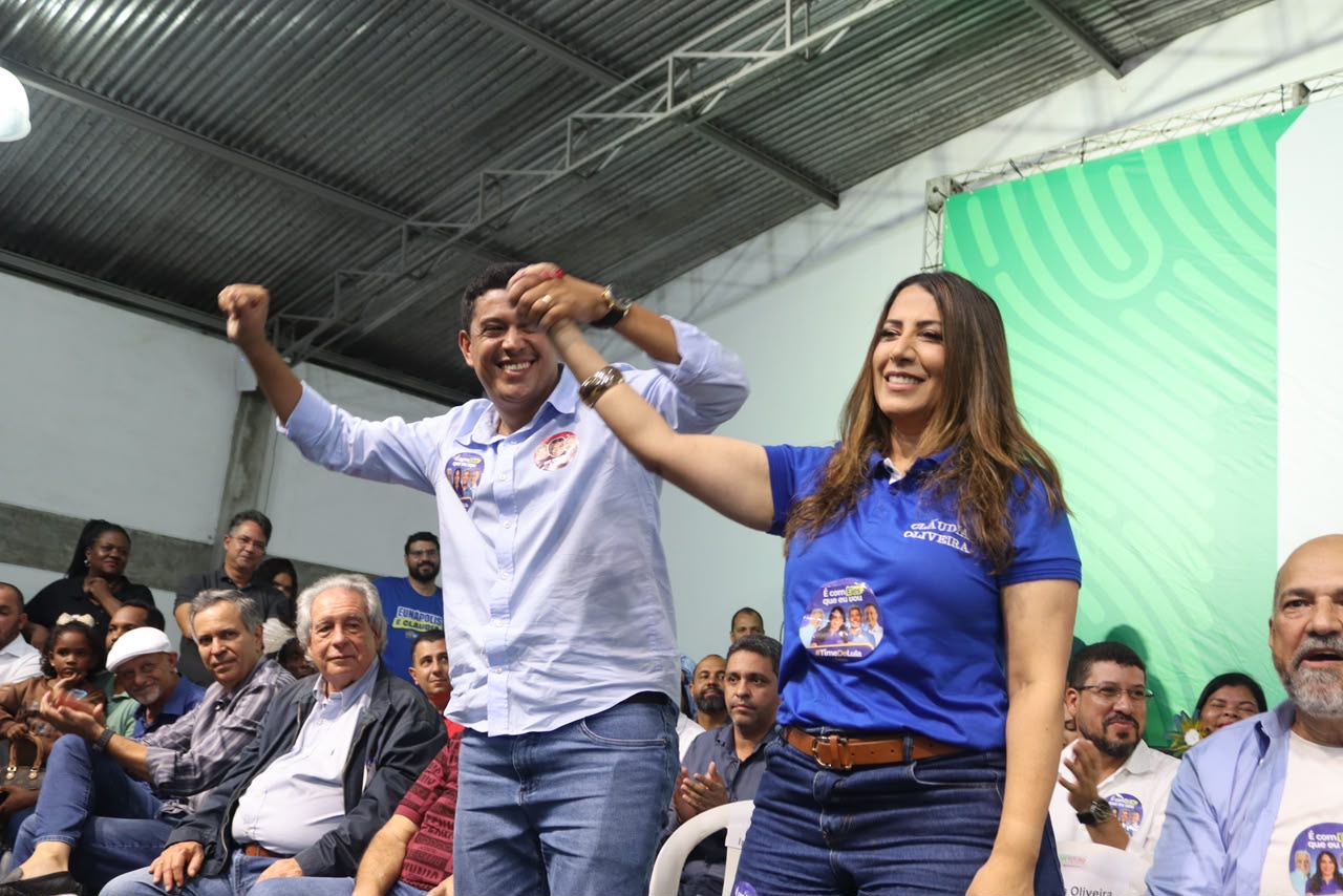 Prefeito Gandhi consolida liderança política em Guaratinga com votação expressiva de seus candidatos Prefeito Gandhi consolida liderança política em Guaratinga com votação expressiva de seus candidatos
