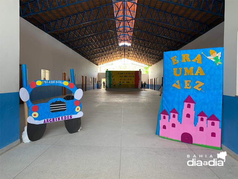 Escolas do município prepararam o volta as aulas nesta segunda-feira, em Itabela (10). (Foto: Alex Gonçalves/BAHIA DIA A DIA)