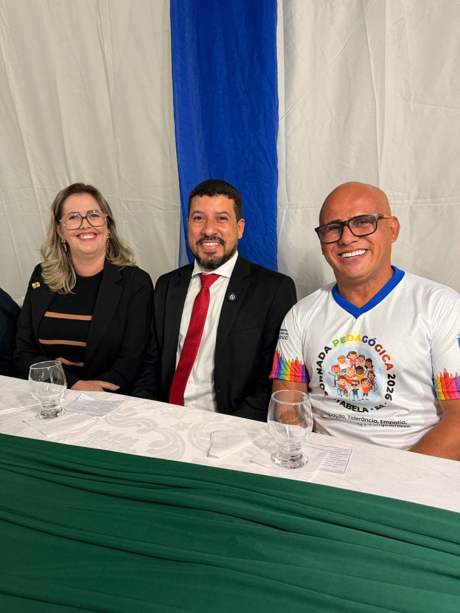 Prefeito Ricardo Flauzino anuncia reajuste de 5,4% no piso salarial dos professores durante Jornada Pedagógica 2026 Prefeito Ricardo Flauzino anuncia reajuste de 5,4% no piso salarial dos professores durante Jornada Pedagógica 2026