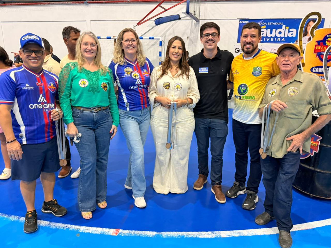 Prefeito Flauzino e deputada Cláudia Oliveira acompanham final histórica da Copa Bela Verão de Futsal 2026 em Itabela Prefeito Flauzino e deputada Cláudia Oliveira acompanham final histórica da Copa Bela Verão de Futsal 2026 em Itabela