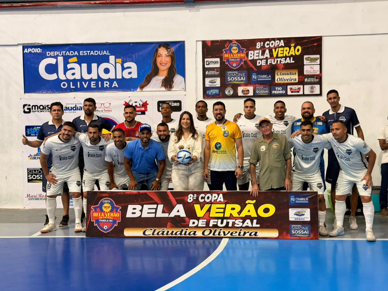 Prefeito Flauzino e deputada Cláudia Oliveira acompanham final histórica da Copa Bela Verão de Futsal 2026 em Itabela Prefeito Flauzino e deputada Cláudia Oliveira acompanham final histórica da Copa Bela Verão de Futsal 2026 em Itabela
