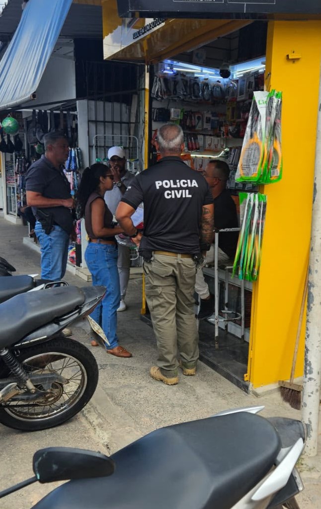 Operação Mobile 360°: Polícia Civil realiza fiscalização em estabelecimentos comerciais em diversas cidades nesta quarta-feira (16) Operação Mobile 360°: Polícia Civil realiza fiscalização em estabelecimentos comerciais em diversas cidades nesta quarta-feira (16)