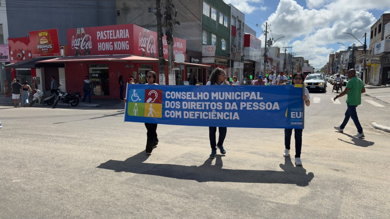 Prefeitura de Eun�polis promove Caminhada do Setembro Verde em defesa da inclus�o