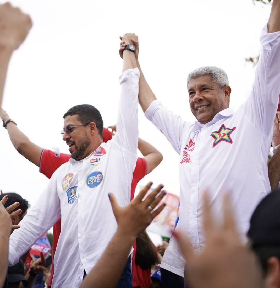 Prefeito Flauzino realiza mega carreata com Jer�nimo, Rui, Cl�udia e leva multid�o �s ruas de Itabela