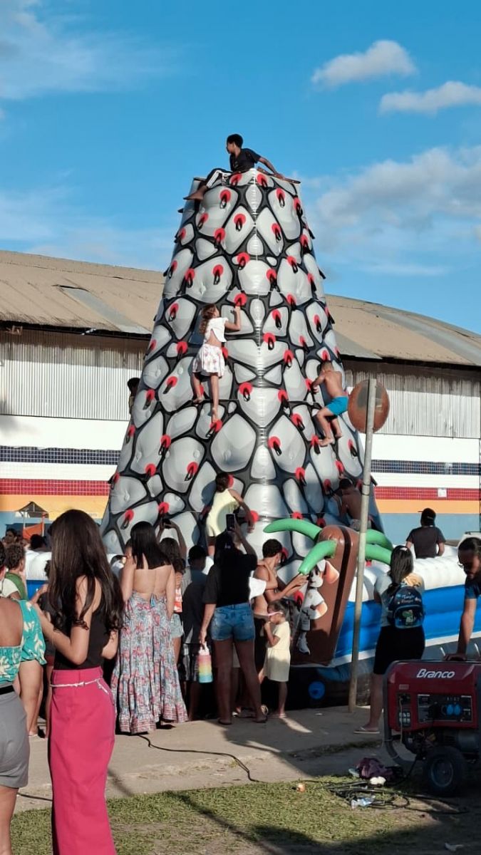Prefeitura de Guaratinga realiza grande festa em homenagem ao Dia das Crianas