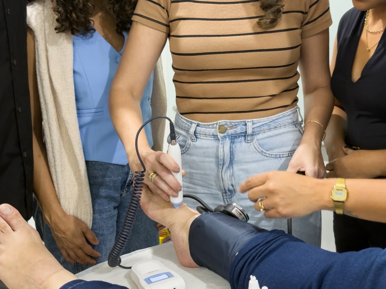 Prefeitura de Eunápolis capacita profissionais de saúde para prevenção e cuidados com o pé diabético Prefeitura de Eunápolis capacita profissionais de saúde para prevenção e cuidados com o pé diabético