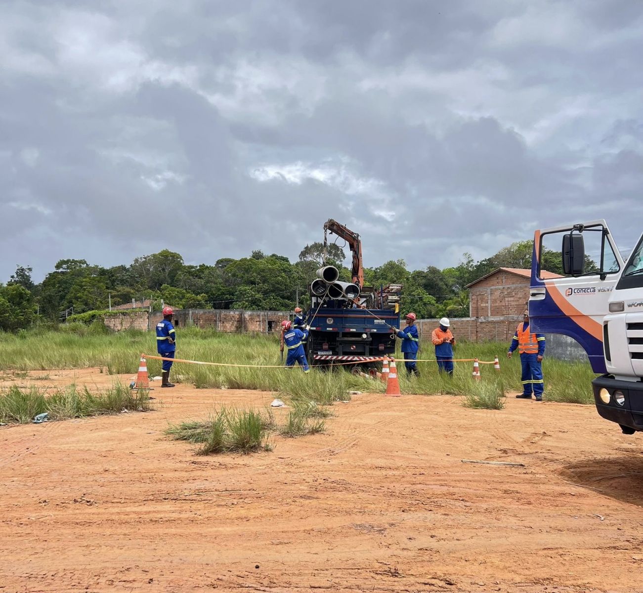 Atua��o da deputada Cl�udia Oliveira garante avan�os na regulariza��o da energia el�trica em Trancoso