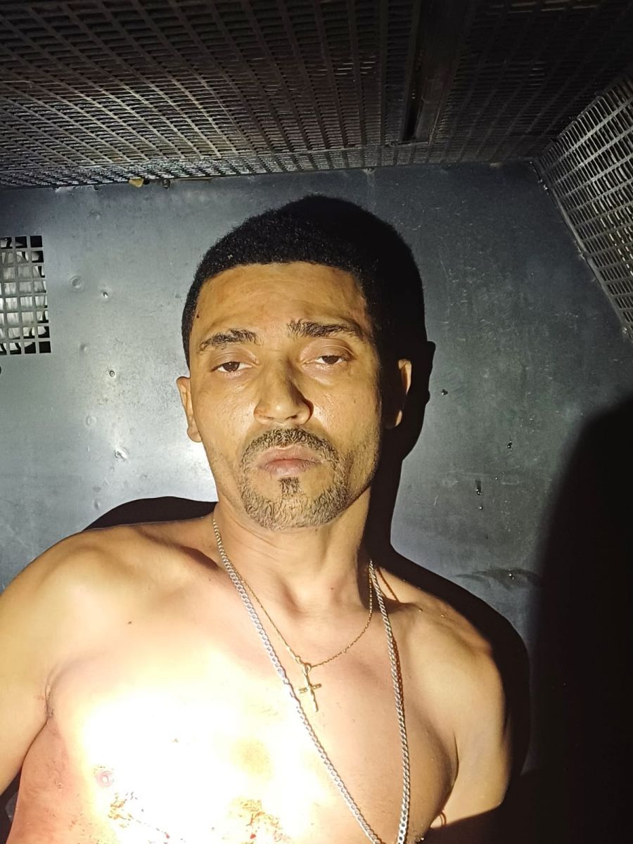 Suspeito de envolvimento em dezenas de homicídios e sequestros em Itabela e região é preso no Espírito Santo Suspeito de envolvimento em dezenas de homicídios e sequestros em Itabela e região é preso no Espírito Santo